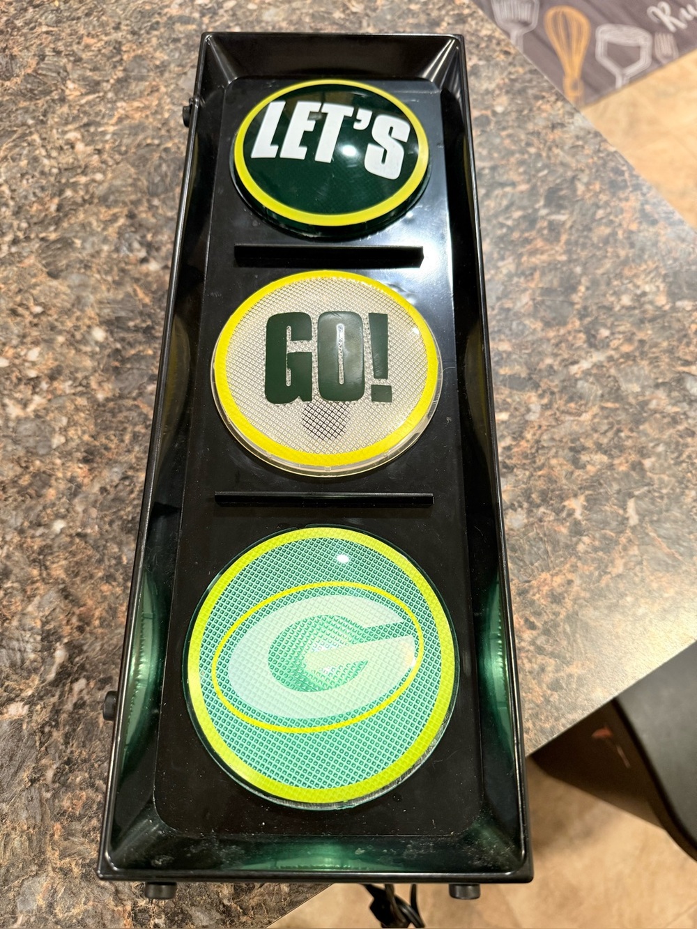 Green Bay Packers NFL Traffic Light Lamp Let's Go Stoplight Wall Decor Light 16"